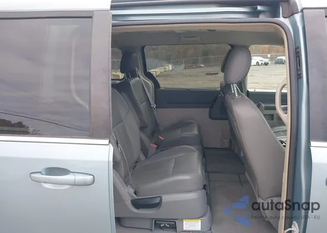 2008 Chrysler Town & Country Touring from USA, damaged, VIN 2A8HR54P38R714194